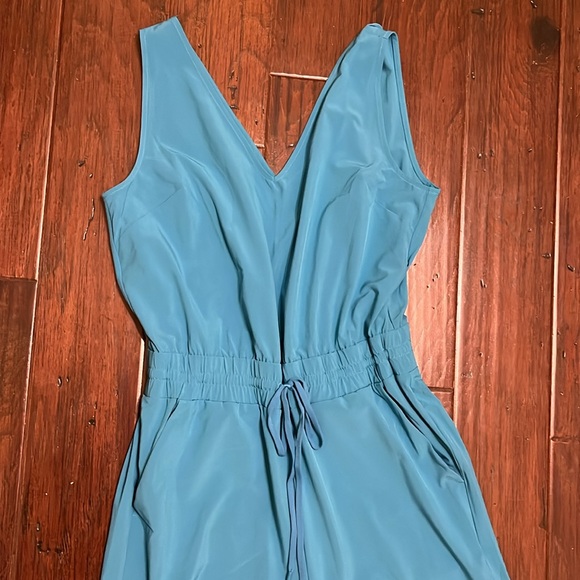 NWOT Athleta Avenue Jumpsuit Pacific Blue Size Small - Picture 4 of 10